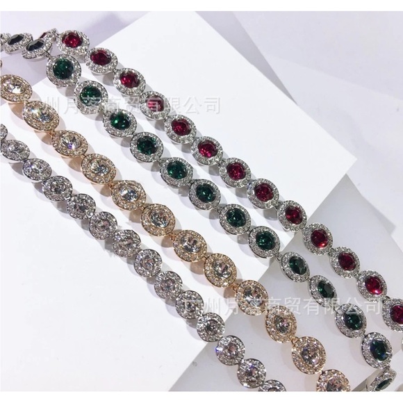 SWAROVSKI Silver Buckle Bracelet with Red Crystals NEW IN BOX - Picture 2 of 5